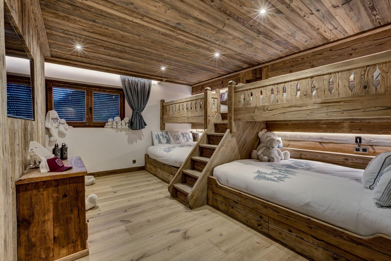 Chalet Amarok kids bedroom, Chamonix