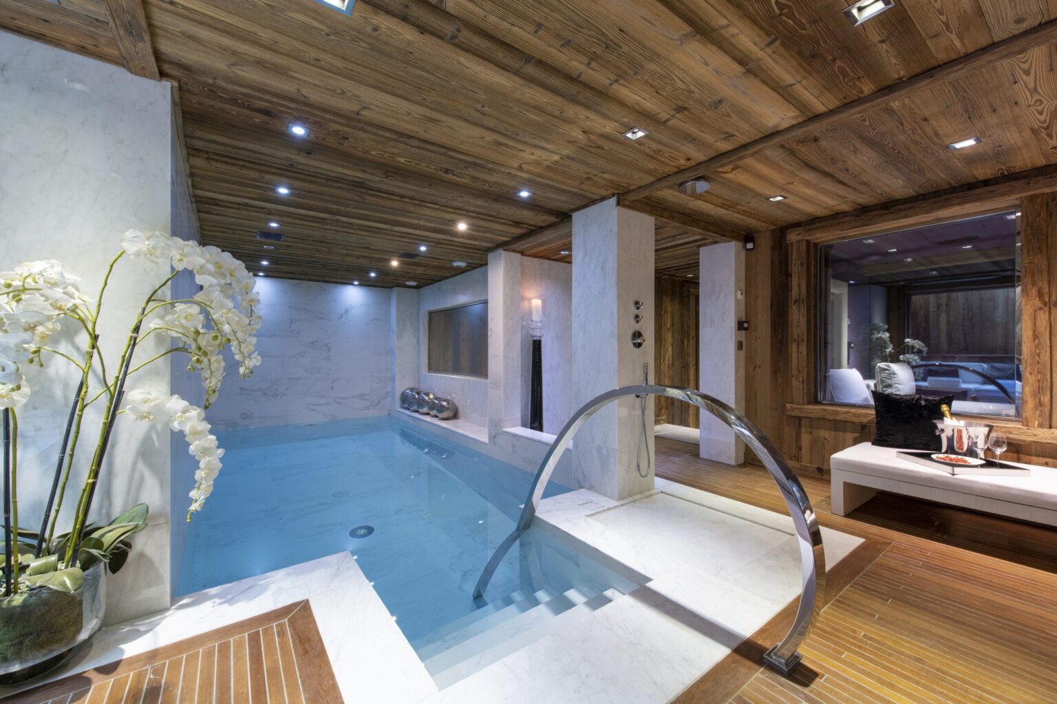 chalet carat pool and spa Courchevel 1850