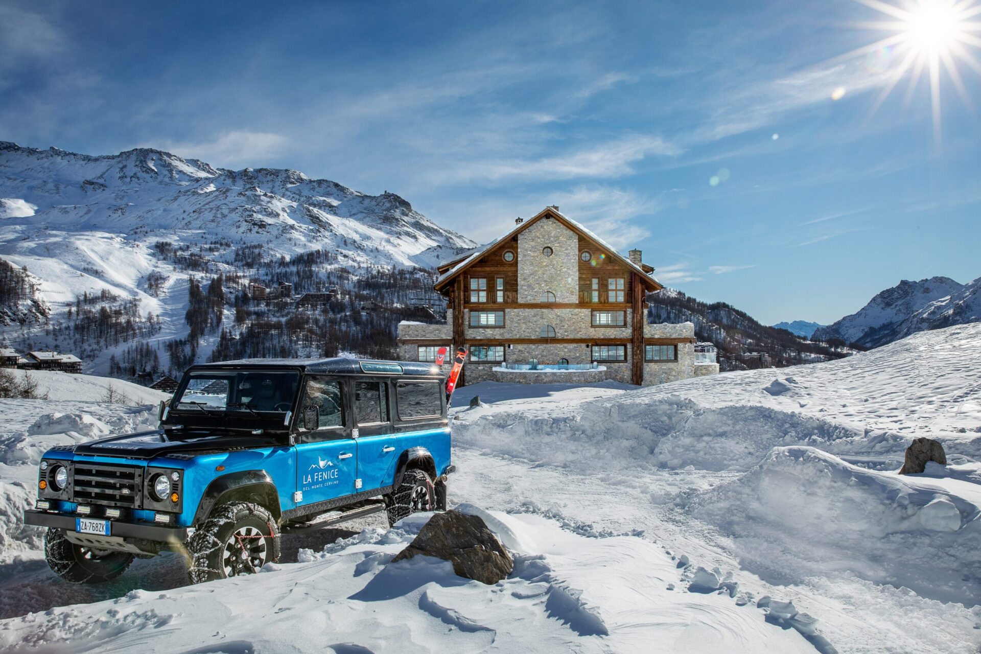 chalet-la-fenice-cervinia-land-rover-exterior-scaled