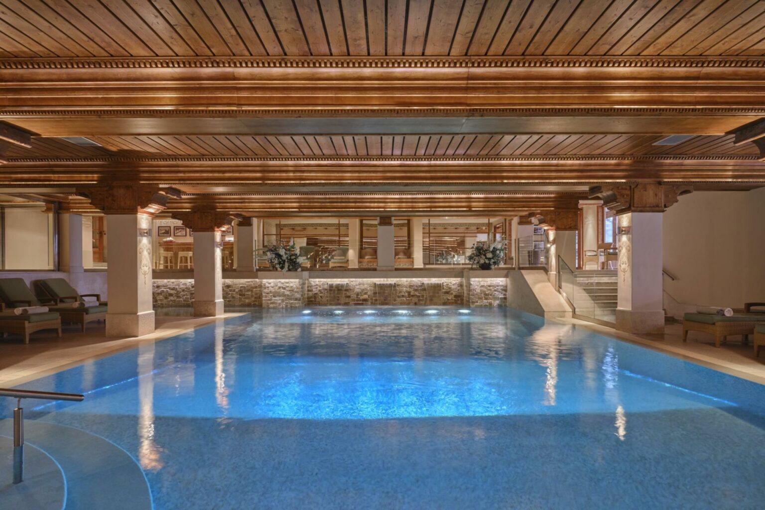 swimming pool, Airelles Courchevel