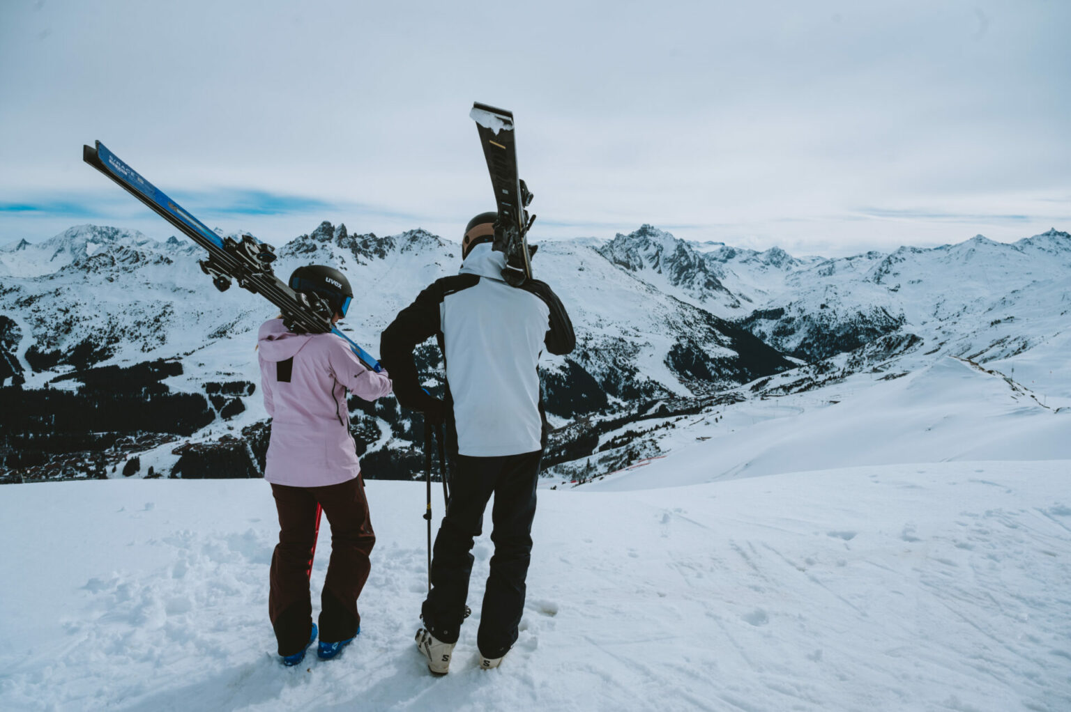 couple ski piste