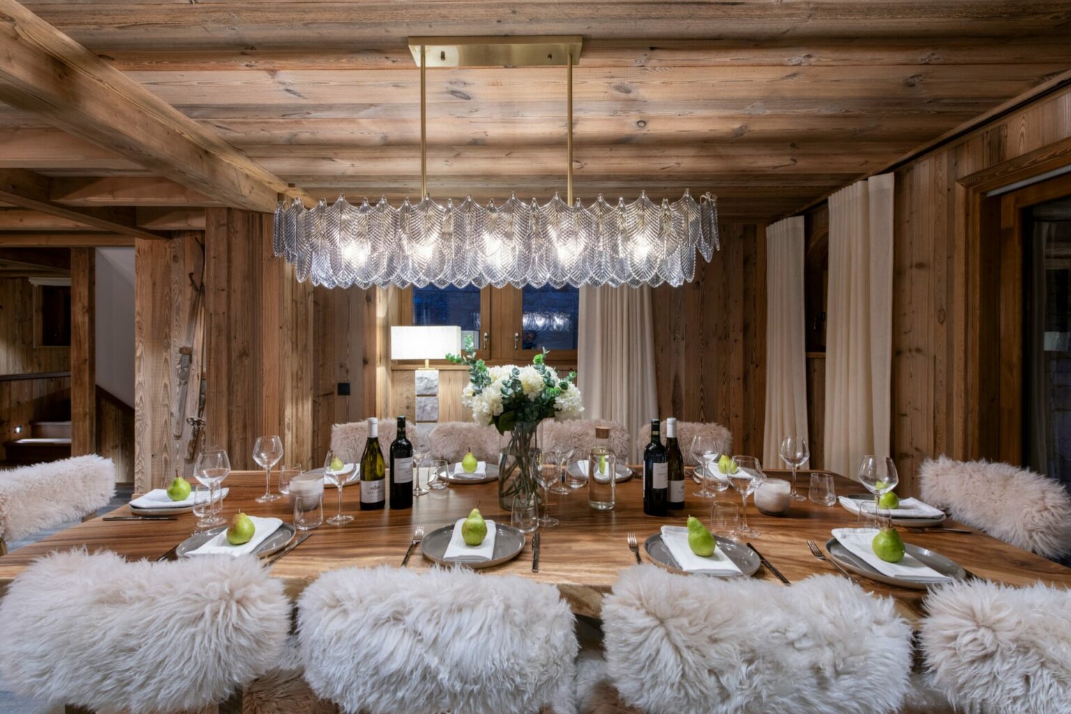 Dining room at chalet Caribou, Meribel