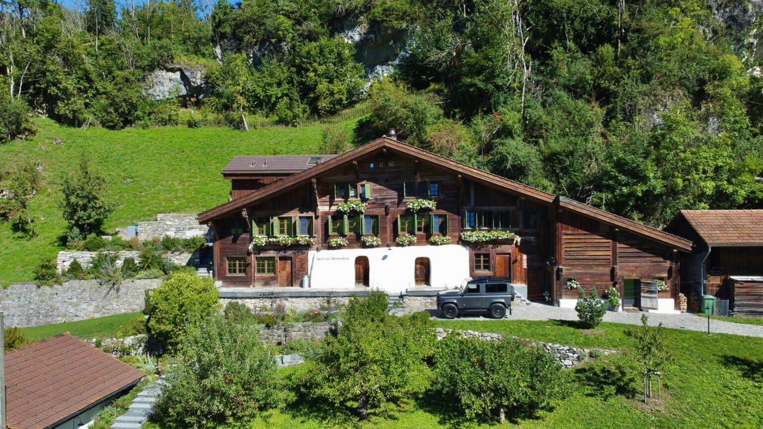 gstaad-haus-mannenberg-exterior-summer