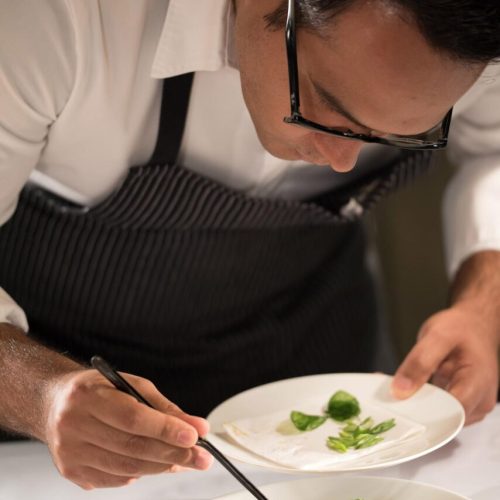 chef-platting-lodge-destinations