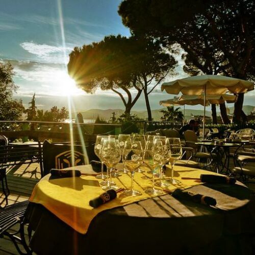 terrace of le Tigrr restaurant St Tropez