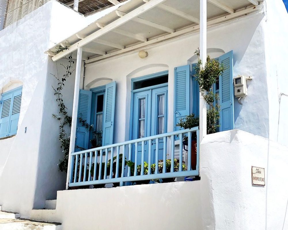 summer-house-sifnos-lodge-destinations